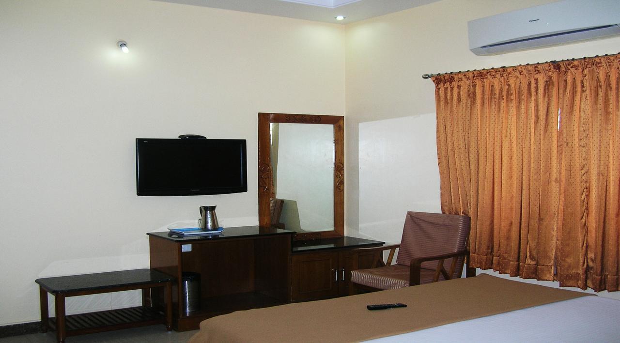 Athidhi Residency Otel Tirupati Dış mekan fotoğraf